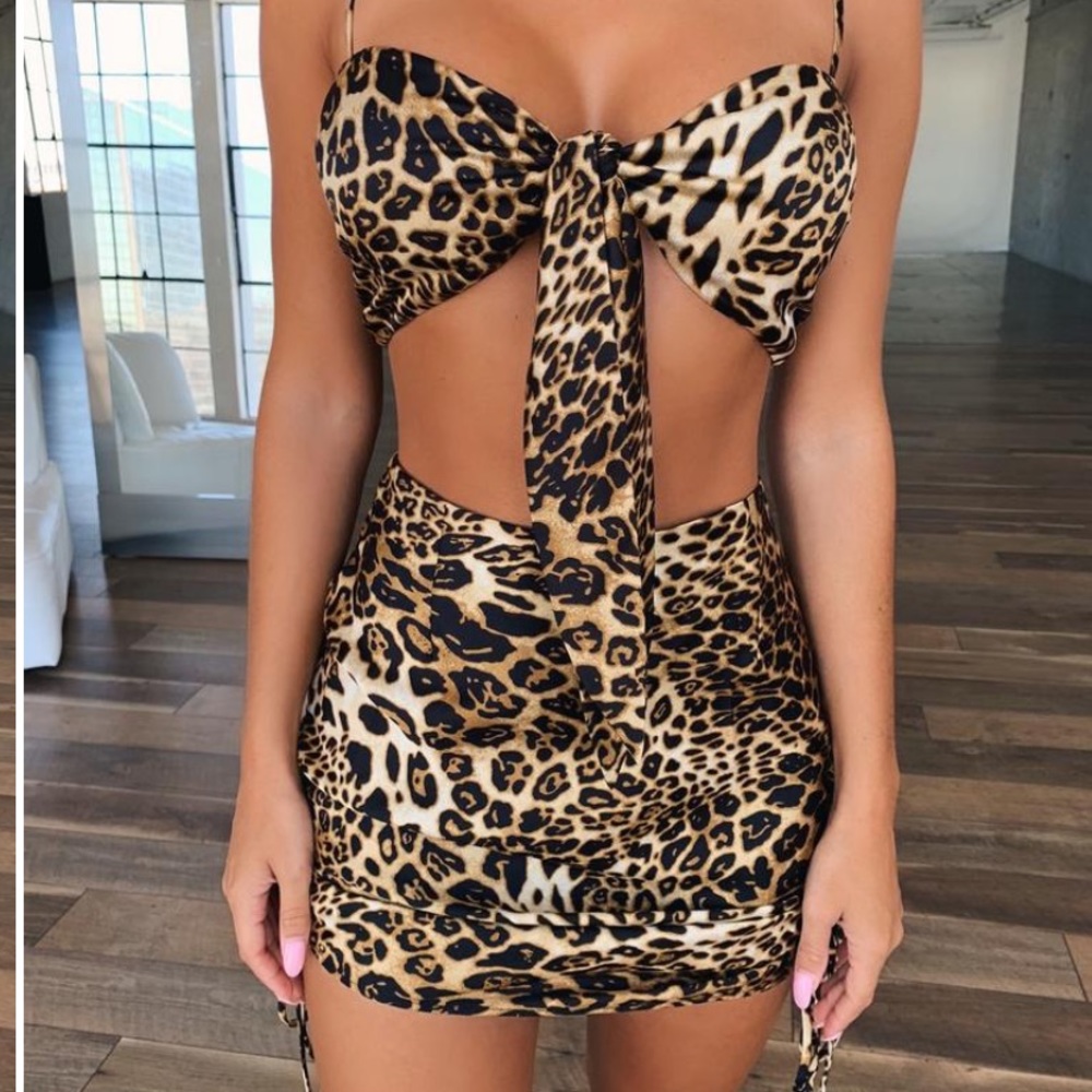 Tiger mist rue cheetah set